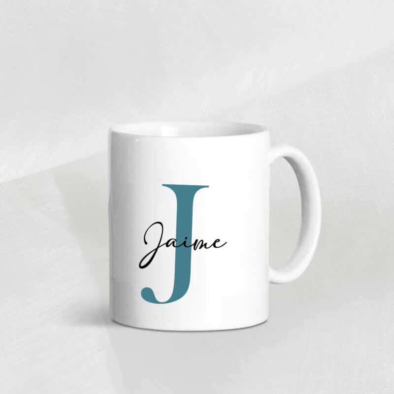 Taza personalizada inicial y nombre