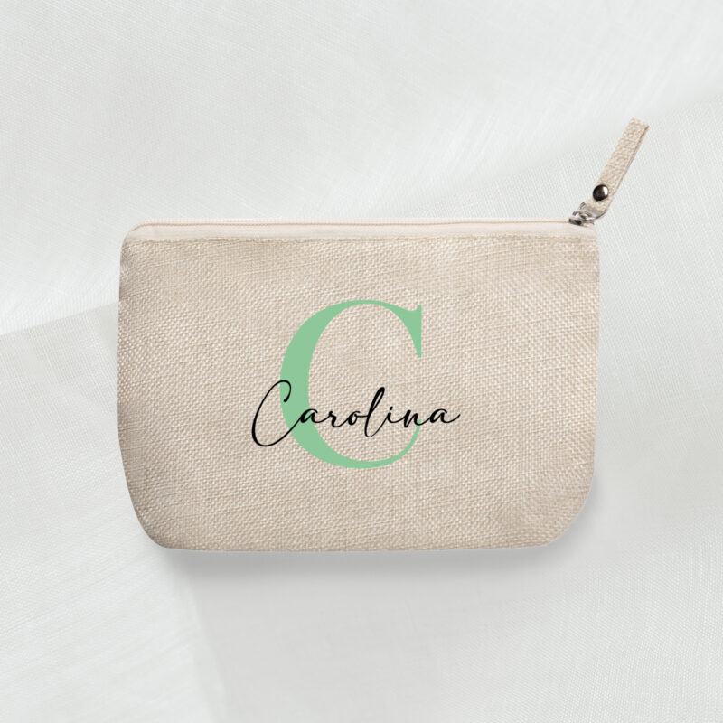 Taza personalizada inicial y nombre verde pastel
