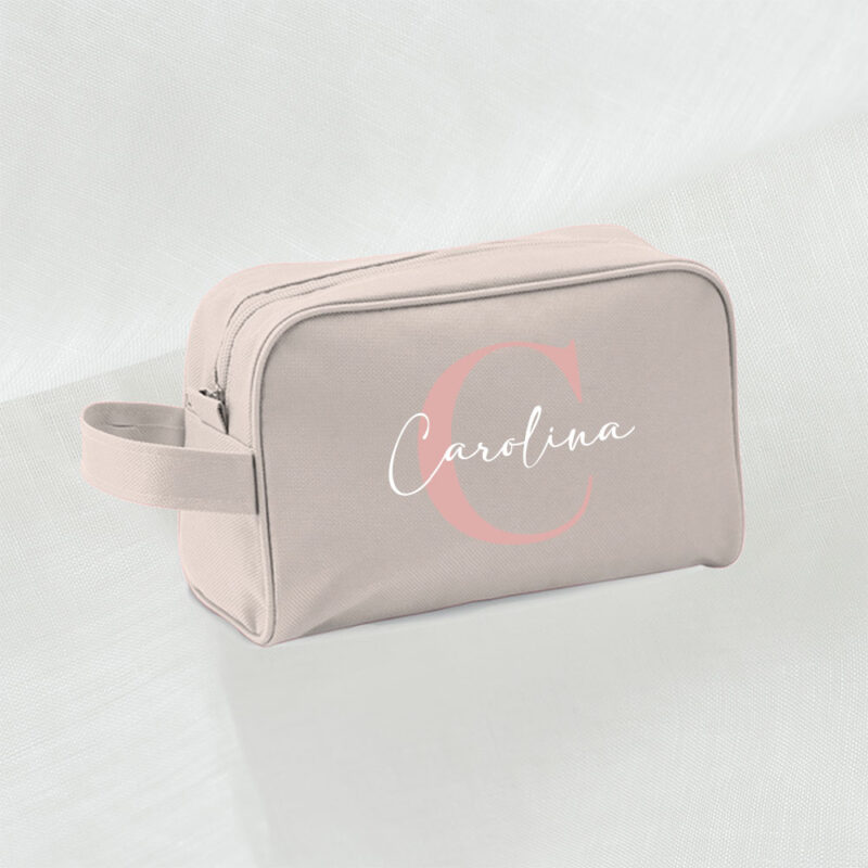 Neceser personalizado con inicial y nombre