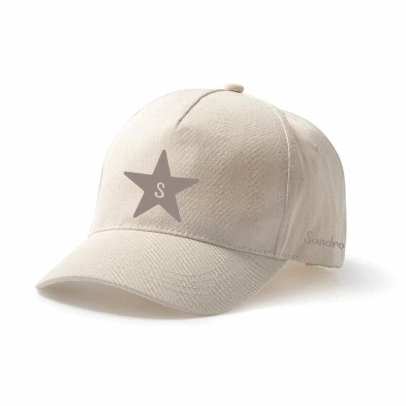 gorra personalizada estrella y nombre marrón