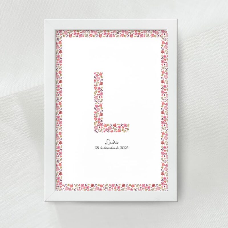 Lamina decorativa personalizada con inicial y marco con fondo de flores tonos rosa fuertes disponible en varias medidas opción marco de madera color blanco