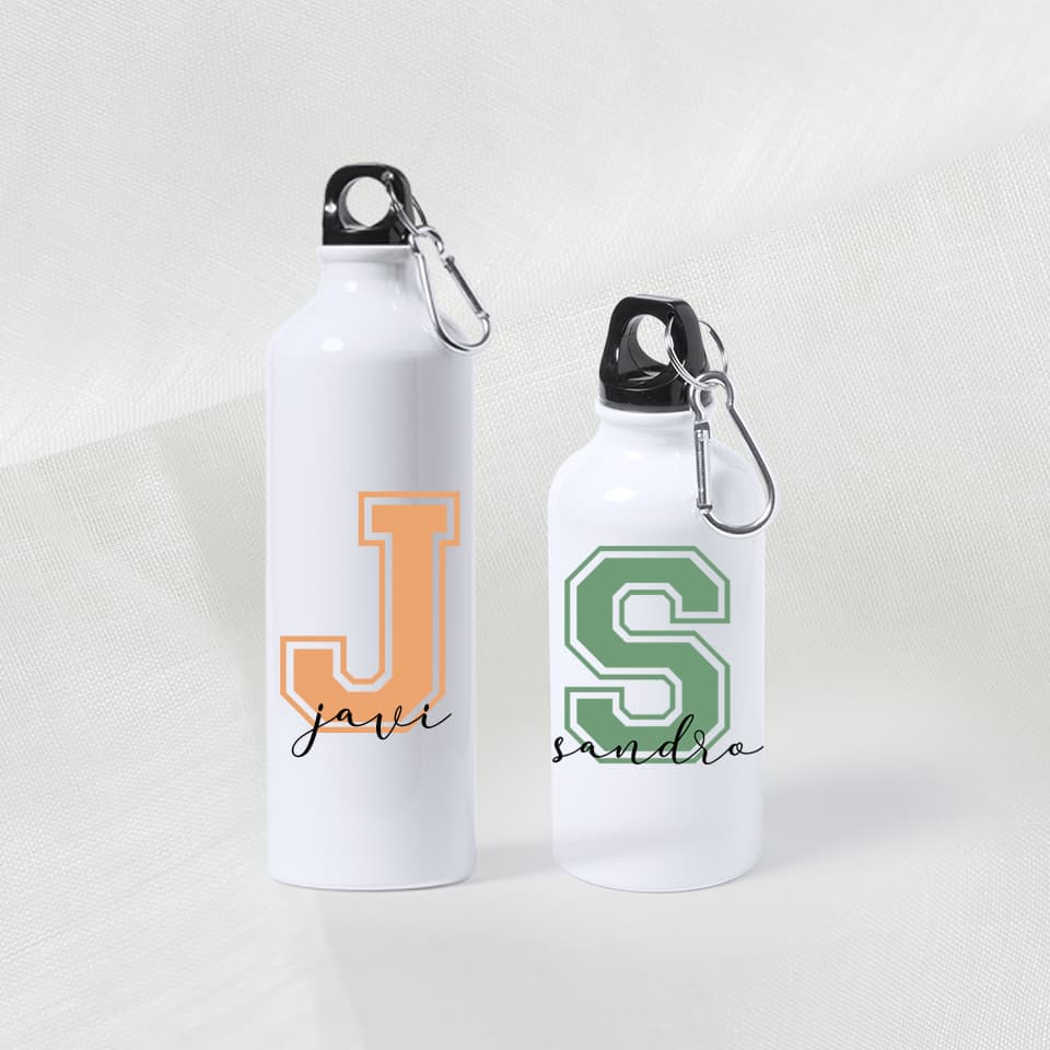 Botella aluminio con inicial y nombre