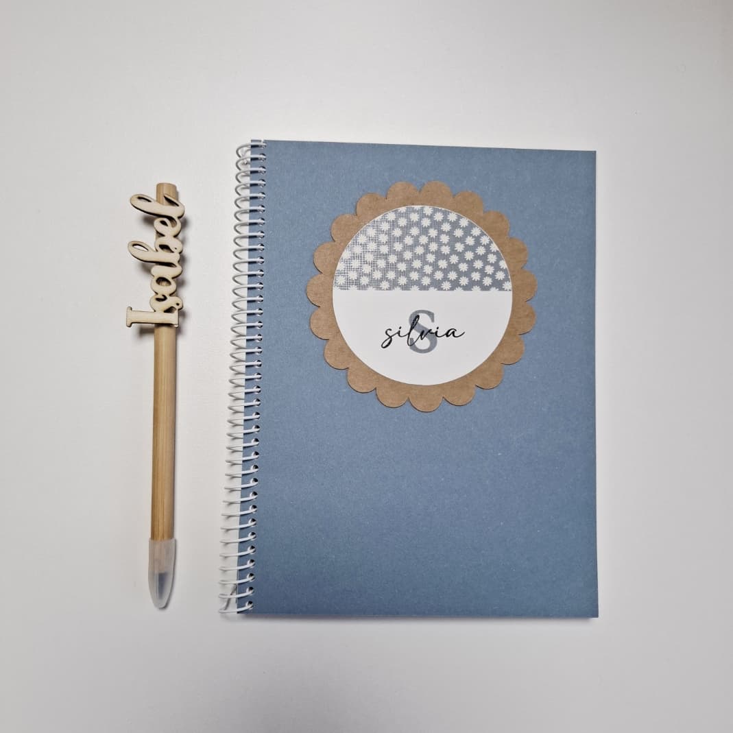Set de libreta artesanal y lápiz infinito con nombre - Imagen 2