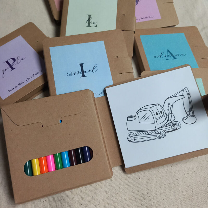 Set infantil para colorear personalizado