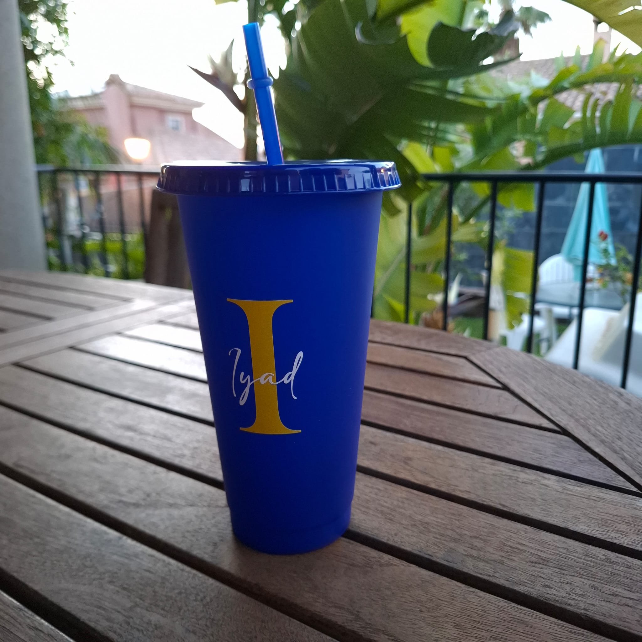 Vaso reutilizable con tapa personalizado - Imagen 12