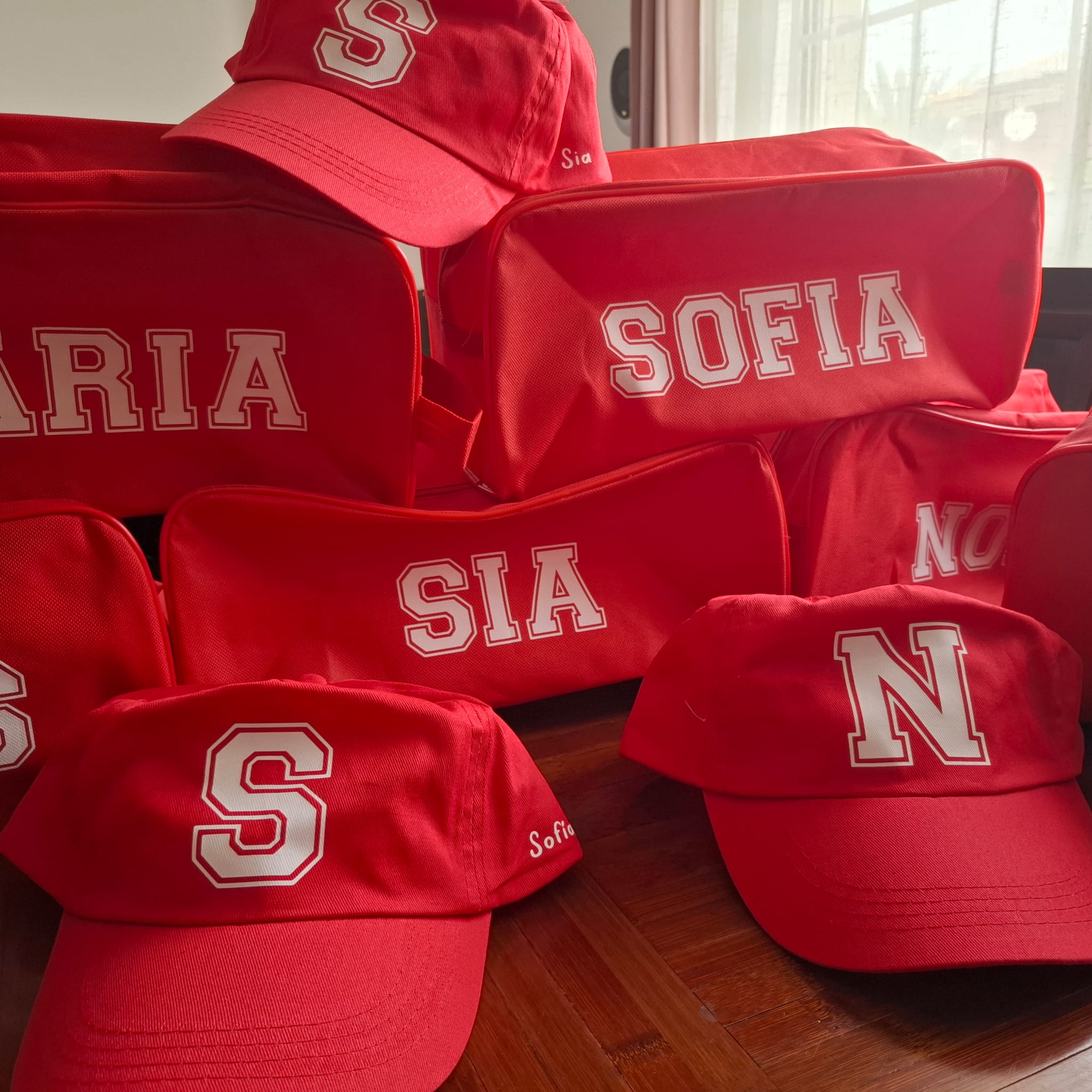 Pack Zapatillero, gorra y botella Personalizada - Imagen 4